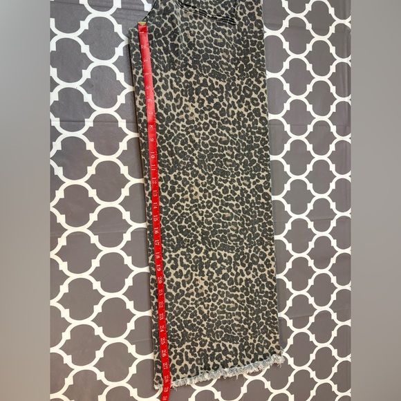 Miou Muse Wildside Leopard raw hem barrel wide leg cut jeans size Large - Picture 11 of 11